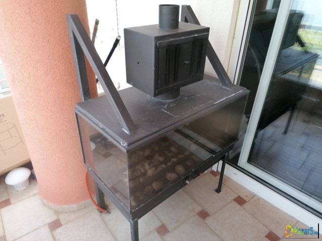 Вграден камин на плин