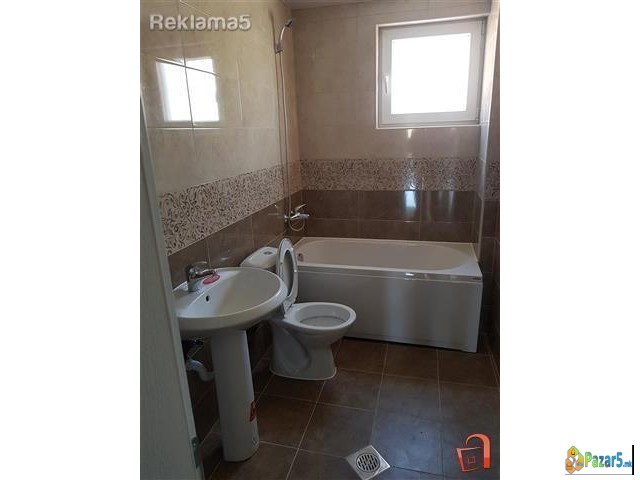 Prodavam Stan Vo Centar Kaj Staroto Kino