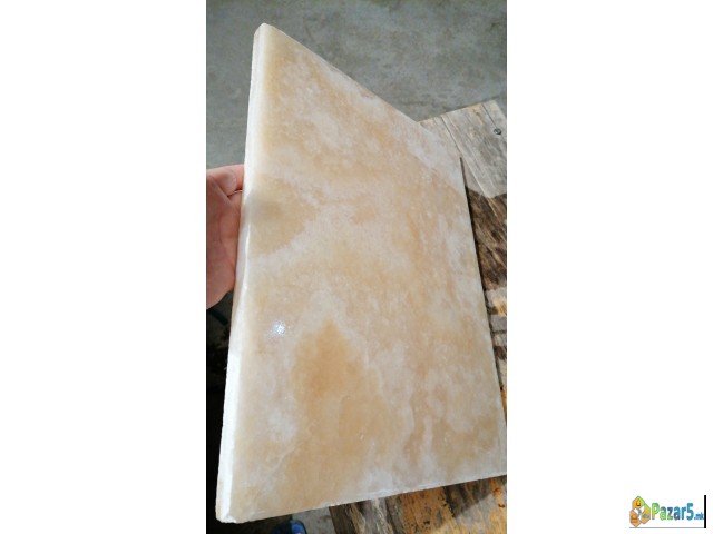 Se Prodavaat Onyx Plocki