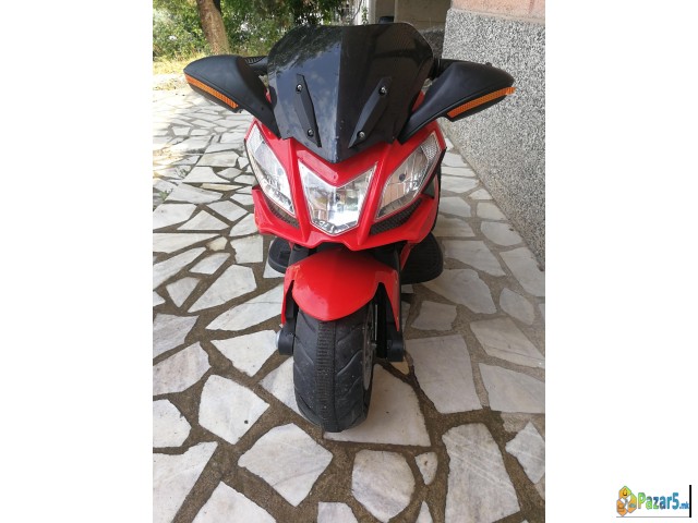 Prodavam Motor Na Akumulator Za Deca