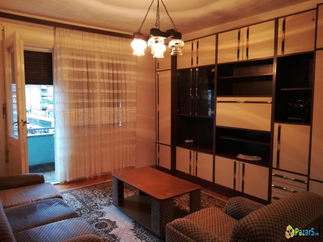  Стан под кирија во строг центар во Тетово