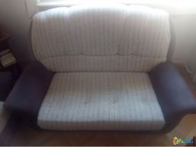 Гарнитура за седење (тросед, двосед и фотеља)