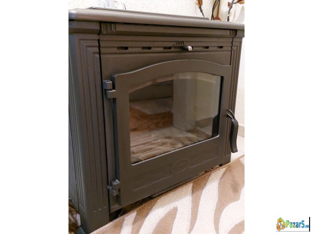 Камин за централно греење со дрво