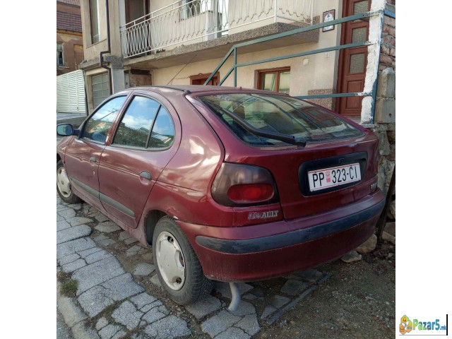 Се продава Renault Megane 1.4