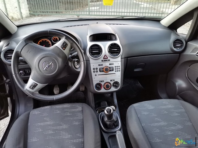 Opel Corsa 1.2 2012 Registirana Do 10/22