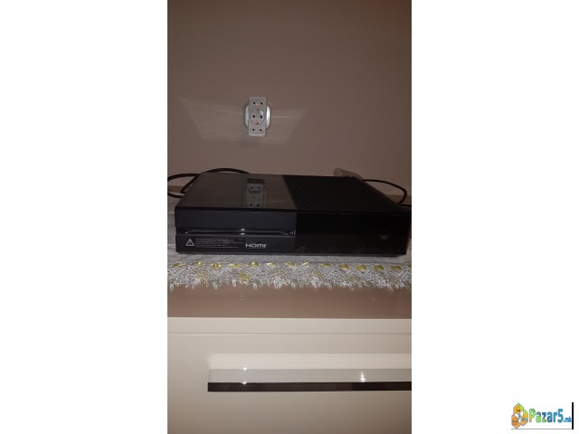 Se Prodava Xbox One So 6 Igri I 2 Kontroleri