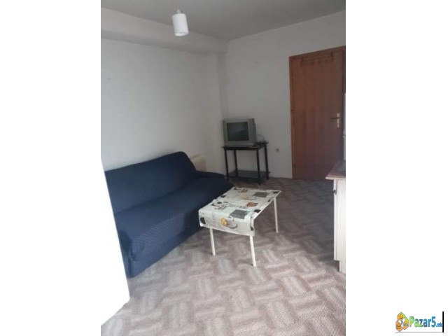 СЕ ИЗДАВА ГАРСОНИЕРА