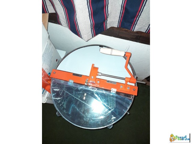 продавам центрифуга за вадење мед