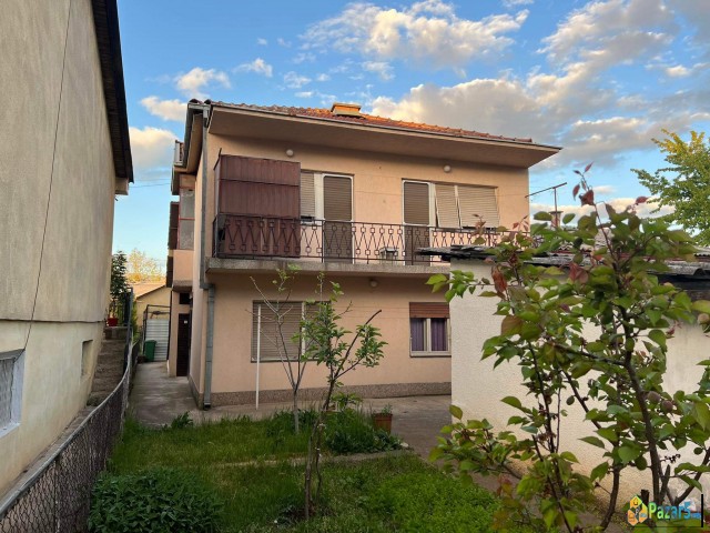 Се продава куќа во Бутел 2