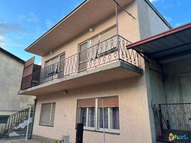 Се продава куќа во Бутел 2