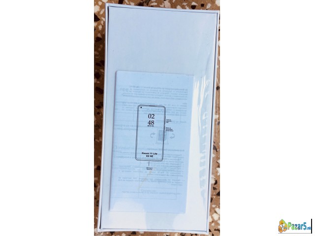 СЕ ПРОДАВА МОБИЛЕН