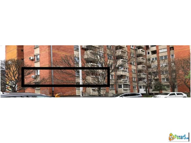 Izdavam Cetvorosoben Stan Vo Kapistec, Pogoden Za 