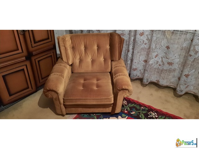 Се продава користен мебел