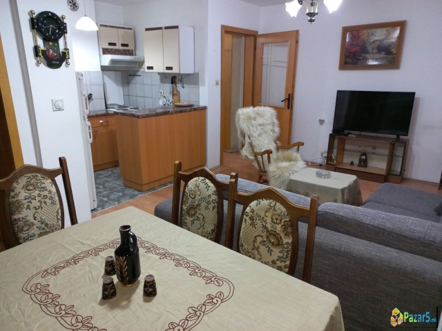 Издавам стан во Автокоманда