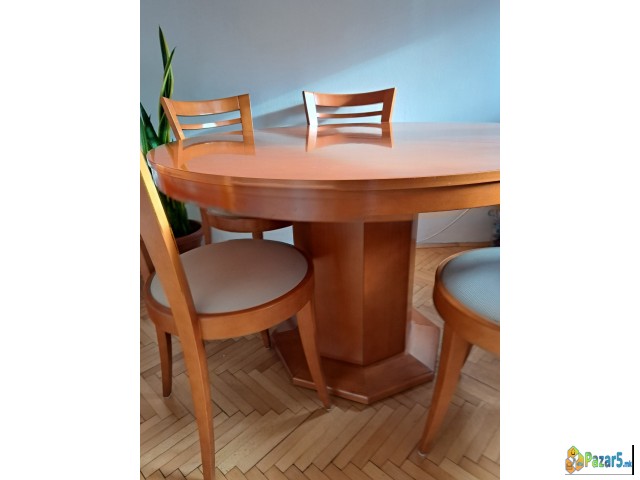 Трепезариска маса