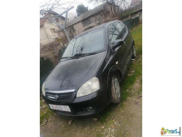 Продавам мал автомобил - Тата