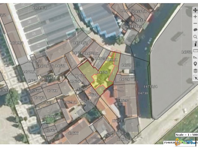 Се продава плац во строгиот центар на градот Приле