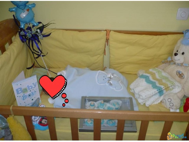  Бебешко креветче и душек.