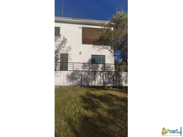 Se Prodavat Kuki Vo Grcija 