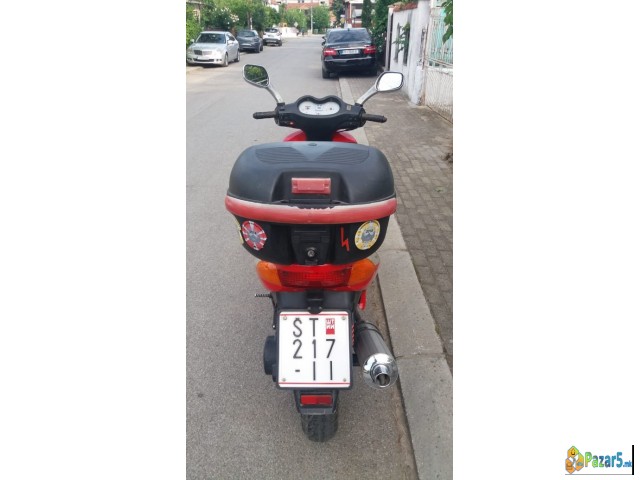 Se Prodava Vespa Fosti 150cc