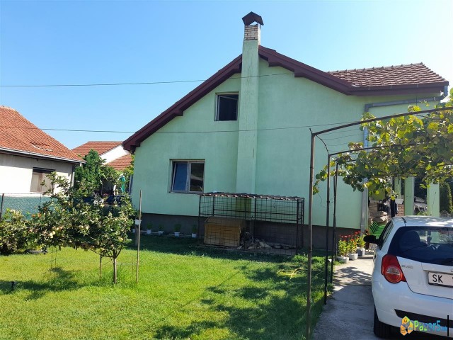 Се продава куќа