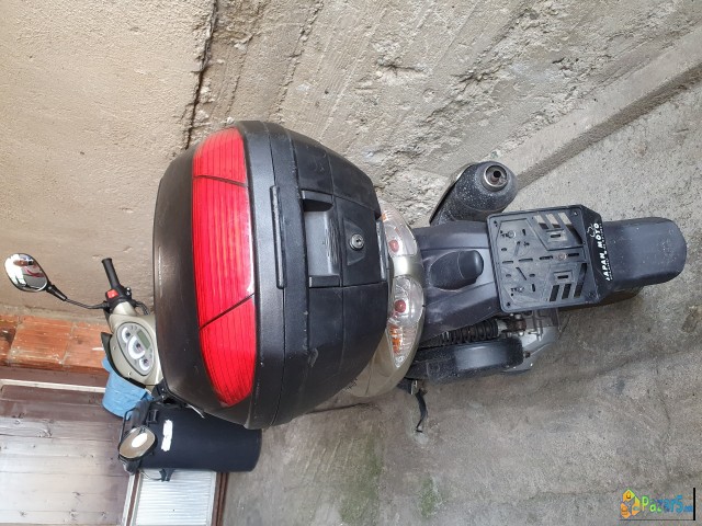 Se Prodava Aprilija 300 Cc