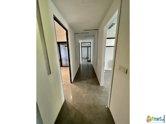 Kancelariski Prostor Do East Gate