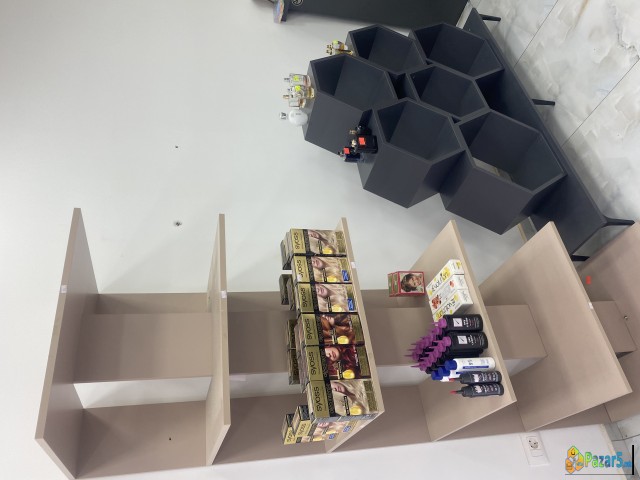 Stalazi Za Kozmetika