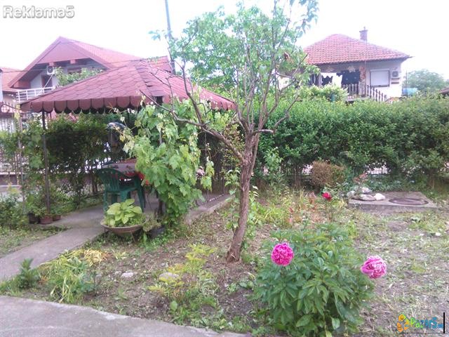 Se Prodava Kuka Vo Nas.ilinden