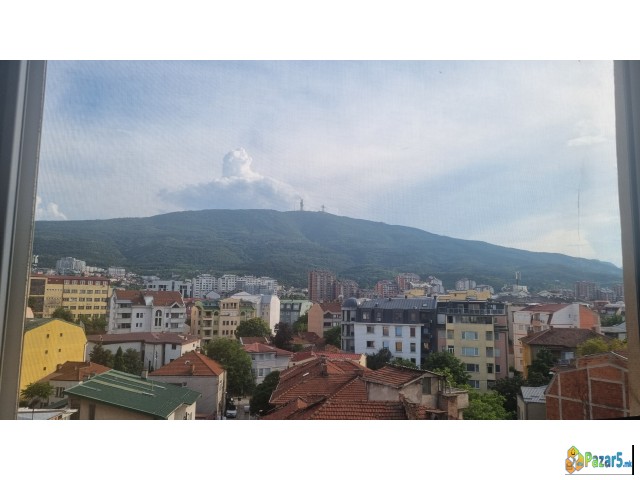 Се продава стан во Центар