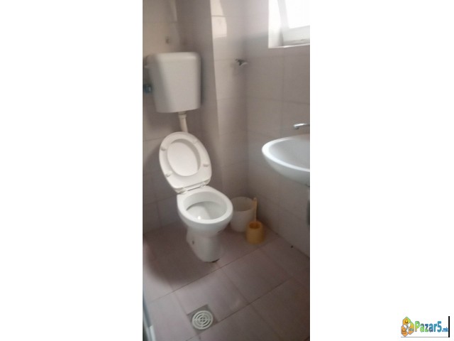 Iznajmuvam Sobi. Za Rabotnici  Cena Po Dogovor