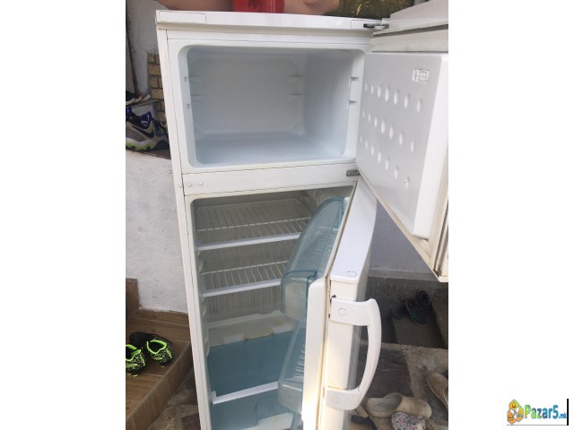 Продавам термо печка 3 и фрижидер (употребувани)