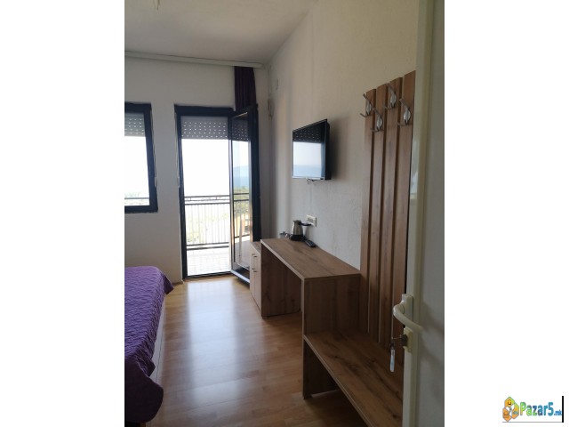 Zenova Studio (sobi) So Kupatilo,parking,internet,