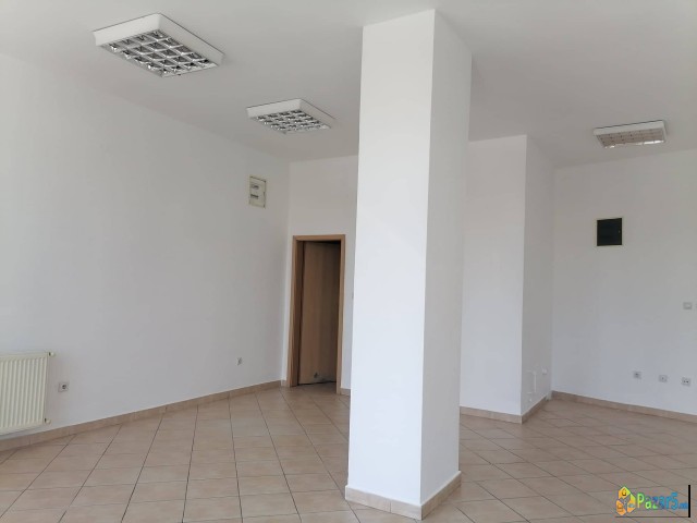 Се издава дуќан 