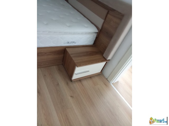 Lezaj Za Spalna I Edinicen Krevet 