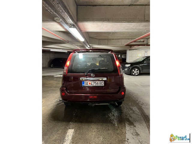 Продавам Nissan X-trail