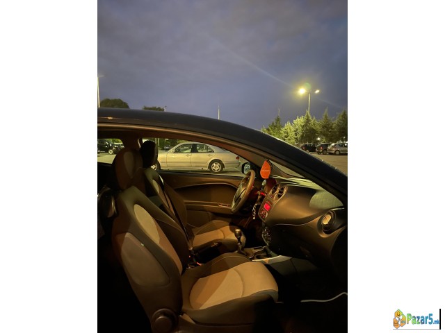 Alfa -romeo Mito 2011