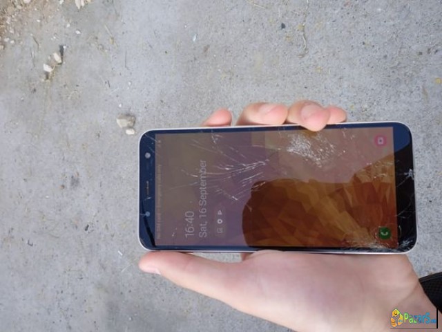 Se Prodava Samsunjg J6 