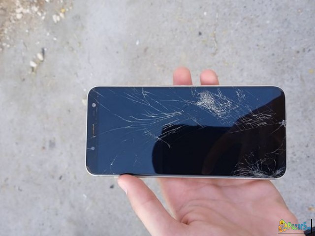 Se Prodava Samsunjg J6 