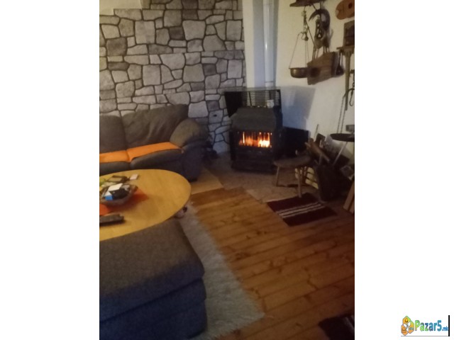 С.Раштак Скопска Црна Гора -викендица