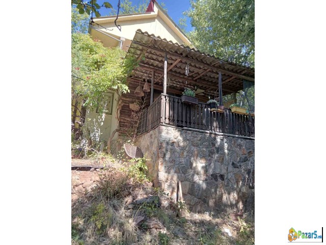 С.Раштак Скопска Црна Гора -викендица