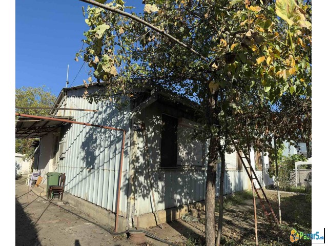 Prodazba Na Konstrukcija Od Baraka