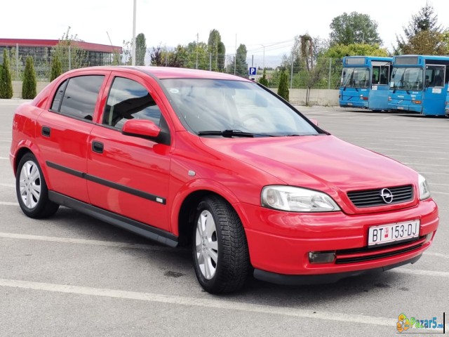 Opel Astra 1.6 произведена 1999 година 74kw/100hp 
