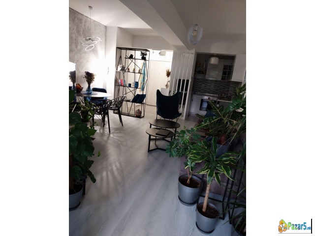 Ekskluziven Namešten Denosoben Stan