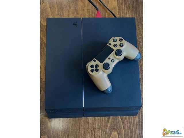 Se Prodava Playstation 4 1tb