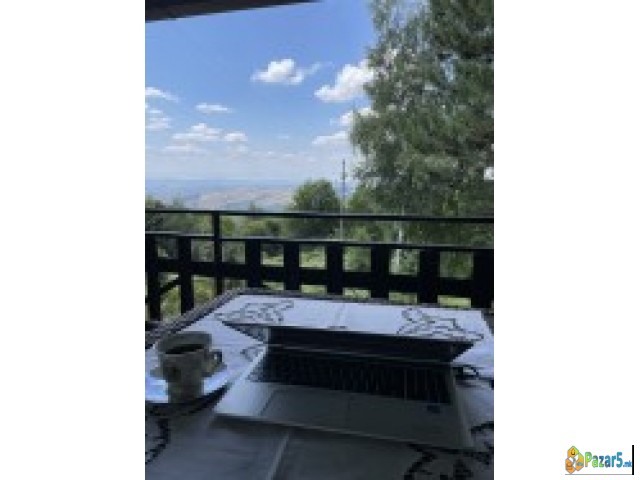 Викендица на радовишка Плачковица