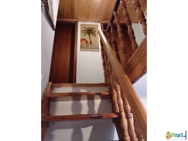 Викендица на радовишка Плачковица