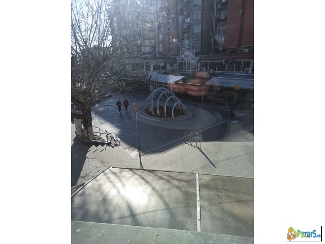 Se Izdava Deloven Prostor Vo Centar Na Kocani