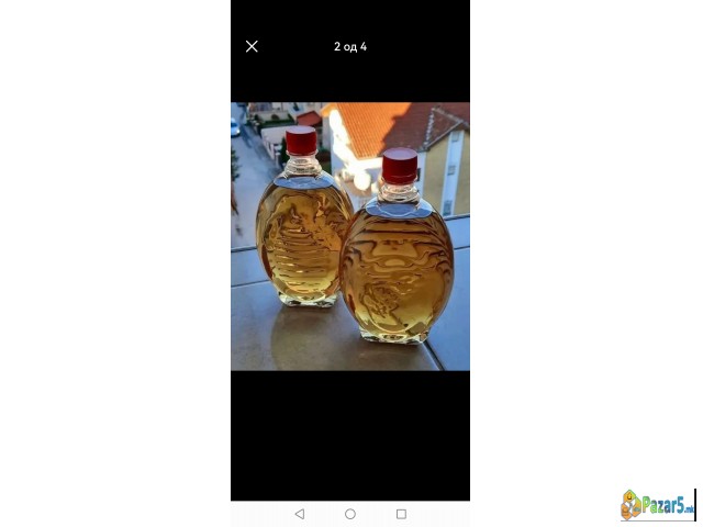 Se Prodava Lozova Rakija