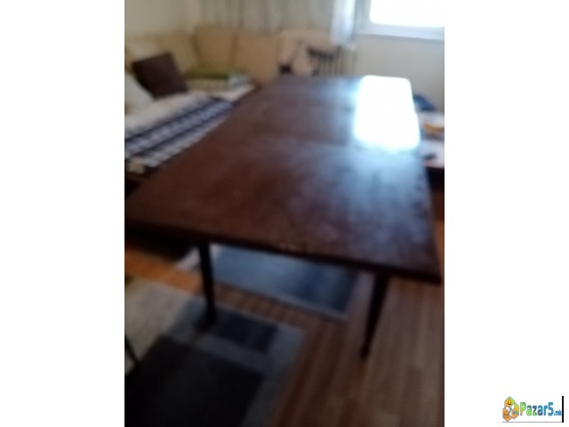 Se Prodava Trpezariska Masa